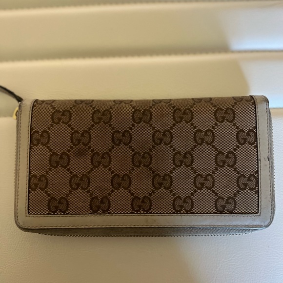 GUCCI wallet - Picture 3 of 5